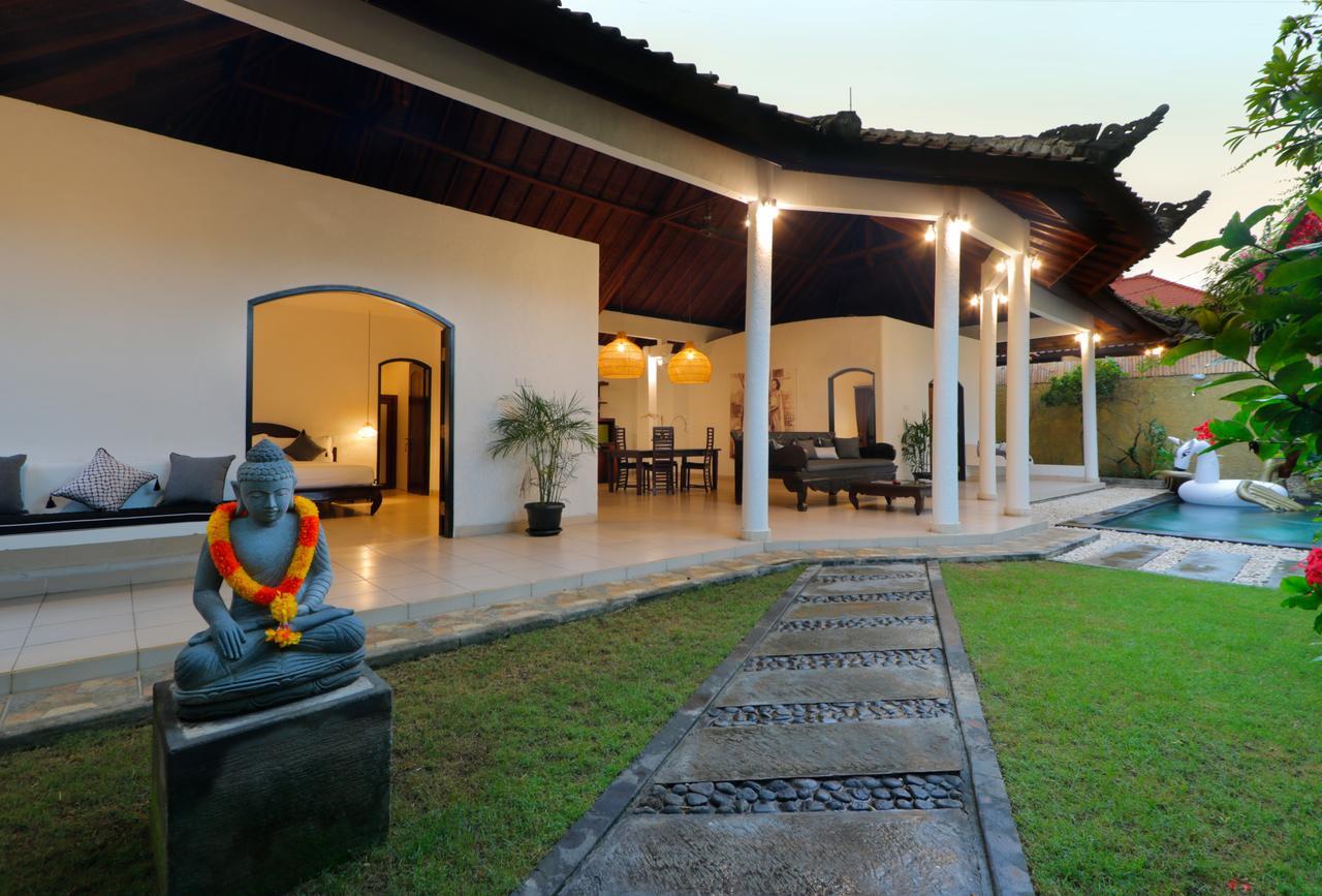 Singgah Villas Seminyak Buitenkant foto